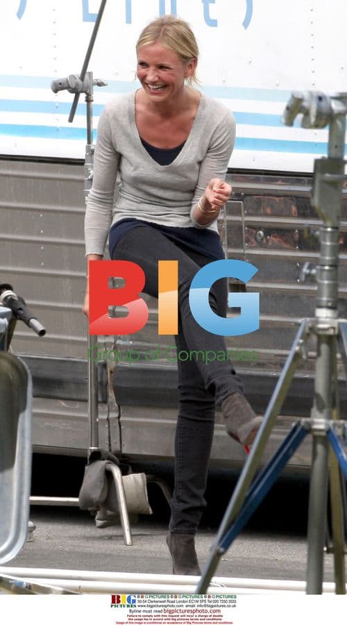 Cameron Diaz, Justin Timberlake on 'Bad Teacher' set