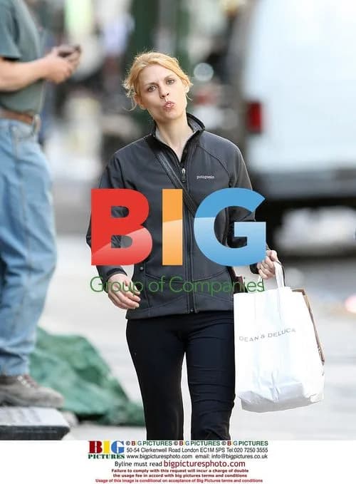 Claire Danes Running Errands in NYC