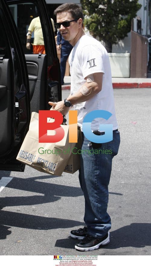 Mark Wahlberg and son leave grocery store