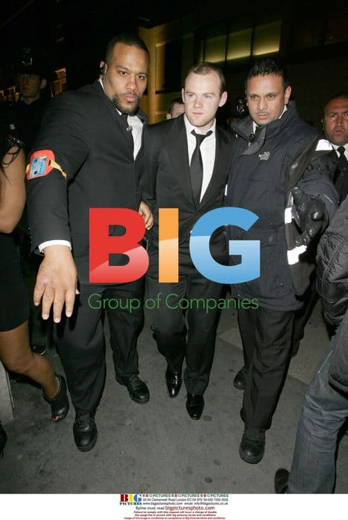 Wayne Rooney Wins PFA Player of the Year Award