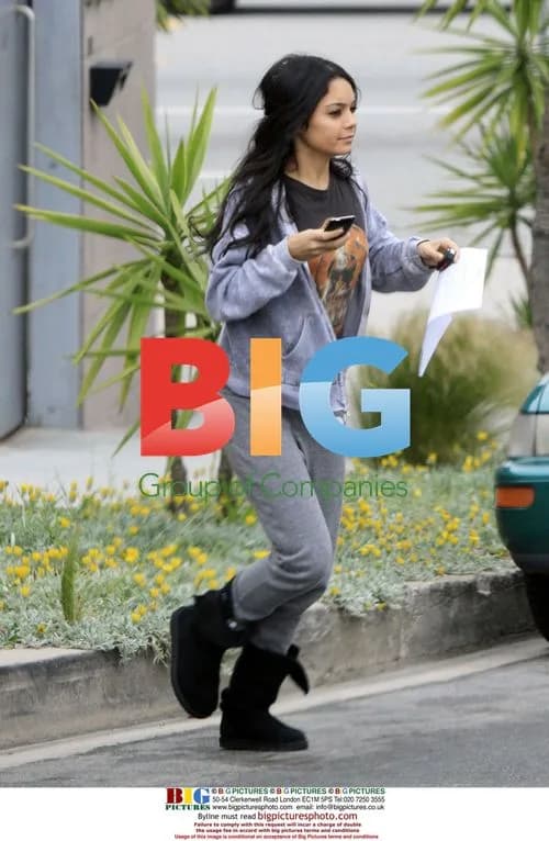 Vanessa Hudgens Leaves Hollywood Studio