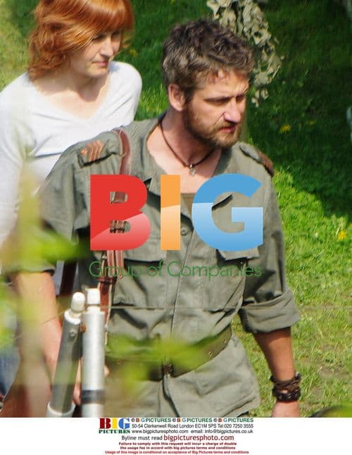 Ralph Fiennes, Gerard Butler, Vanessa Redgrave on set of "Coriolanus"