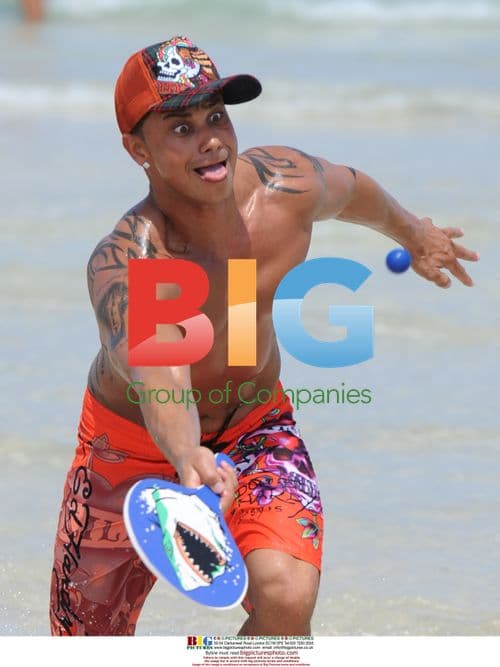 Pauly D and Vinny Shirtless at Beach