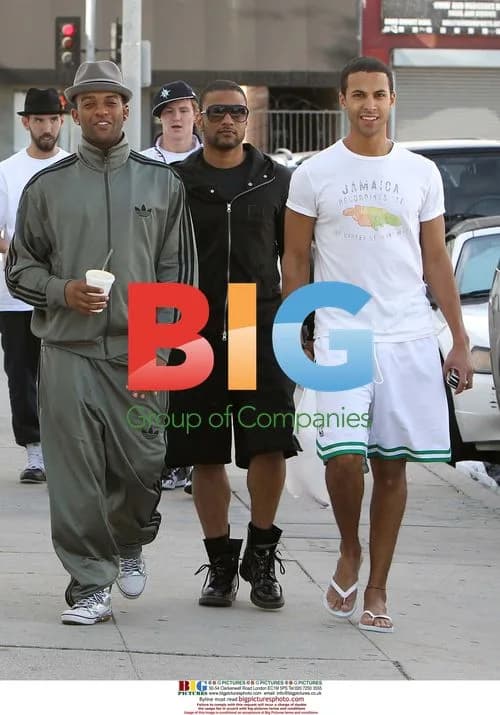 JLS Dancers Take Lunch Break in Los Angeles