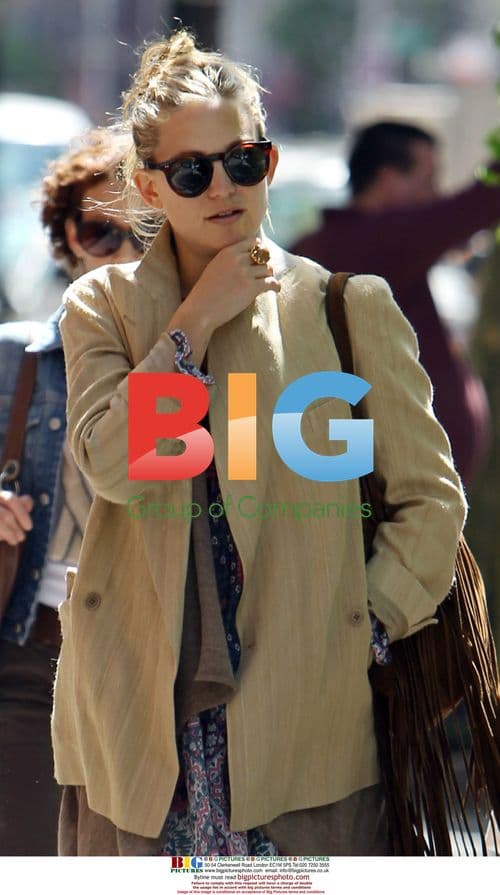 Kate Hudson Apartment Hunting in NYC