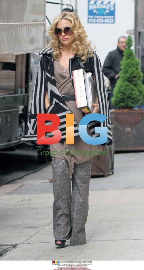 Kate Hudson on Set of "Something Borrowed"