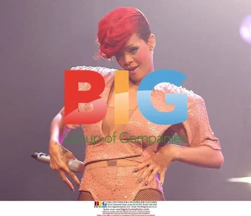 Rihanna performs 'Last Girl on Earth Tour' in Miami