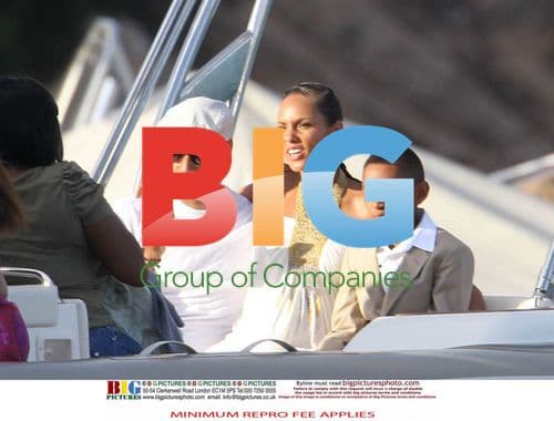 Alicia Keys' Honeymoon Yacht Outing