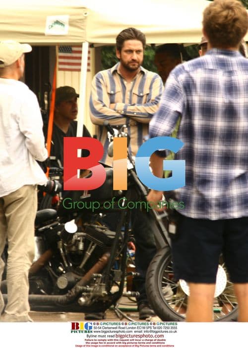 Gerard Butler on set of Machine Gun Preacher