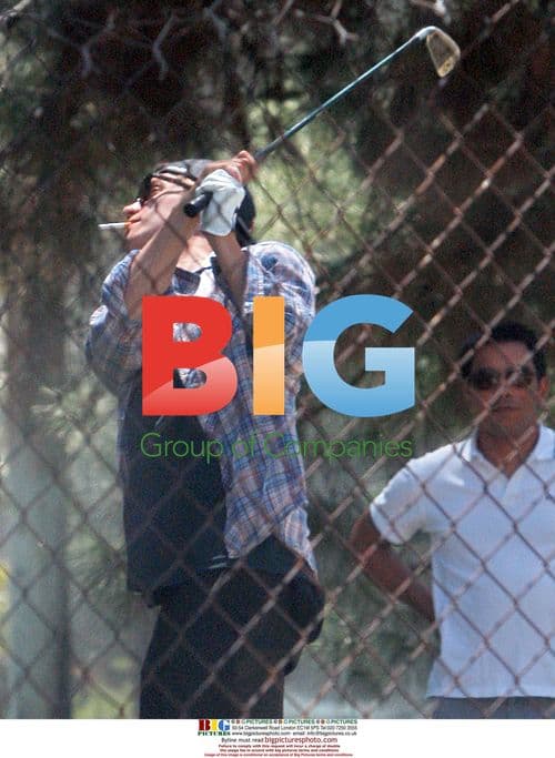 Hayden Christensen plays golf after split