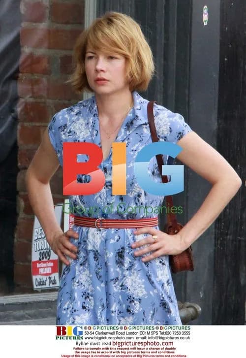Michelle Williams on Set of 'Take This Waltz'
