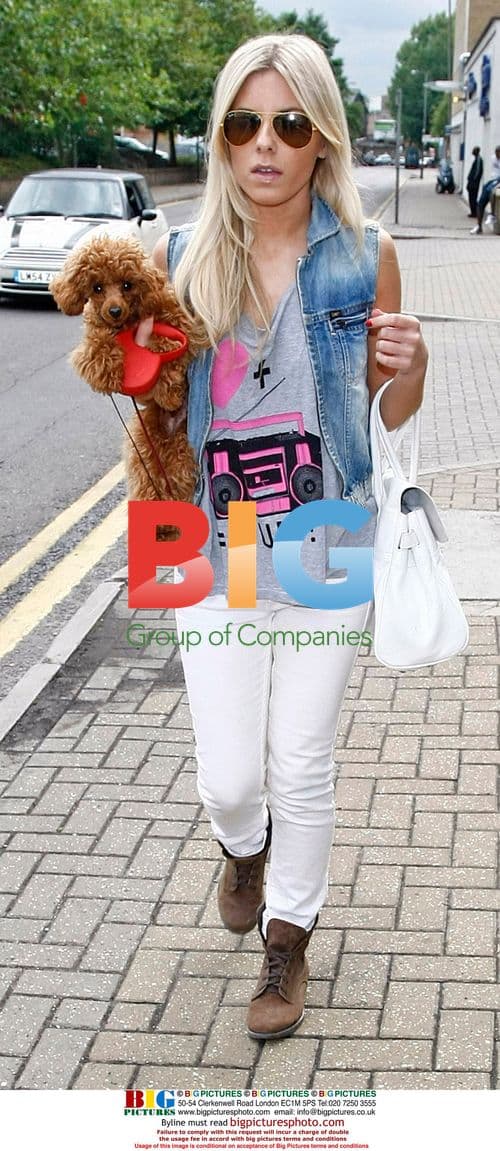 Mollie King house hunting with mom and dog