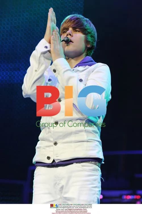 Justin Bieber Performs in Florida