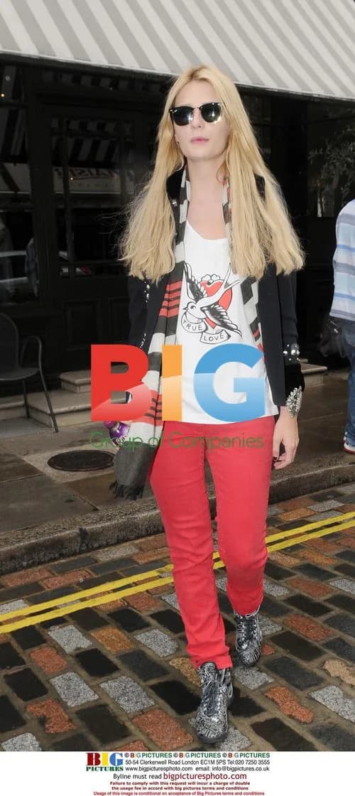 Mischa Barton and Lee Tinklin in Soho, London