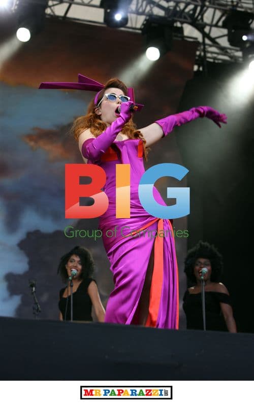 Paloma Faith Performing at the Big Chill