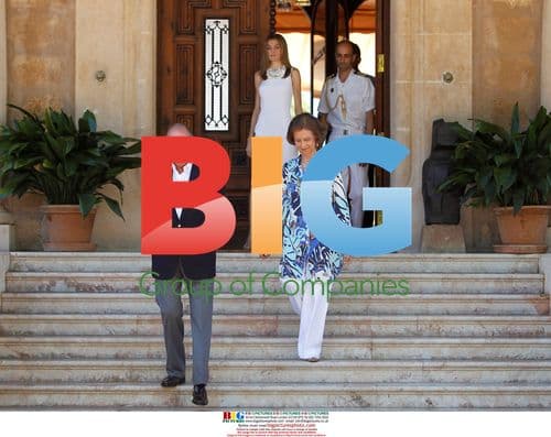 King, Queen, Michelle Obama & Sasha in Mallorca