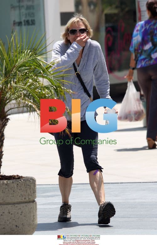 Rene Zellweger going to the gym