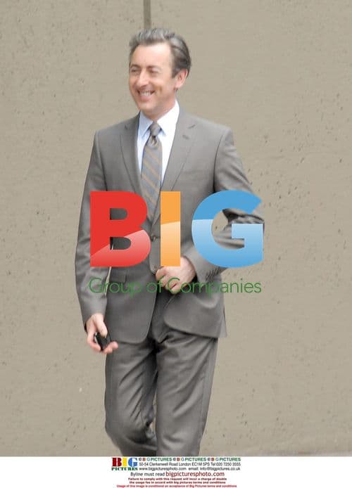 Alan Cumming and Archie Panjabi on "The Good Wife" set