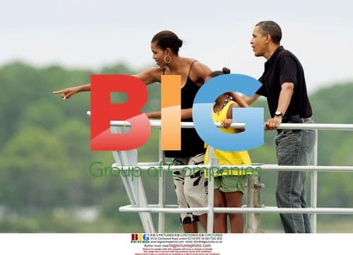 Obama Family Boating in Florida