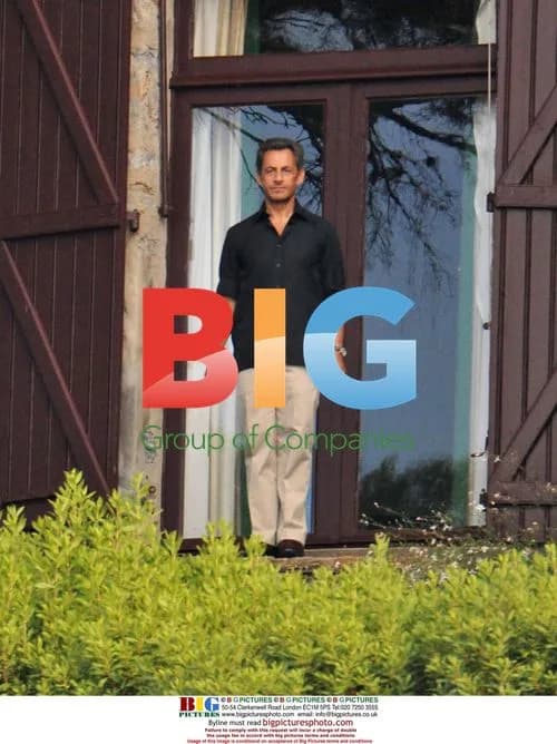 Nicolas Sarkozy at Carla Bruni\'s home