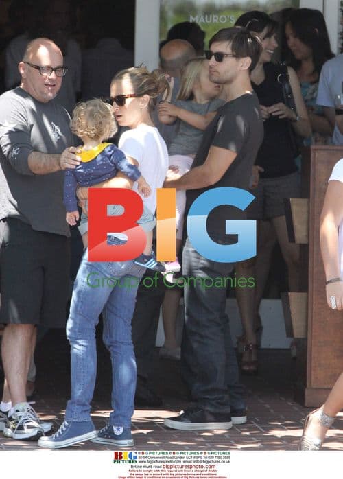 Tobey Maguire Leaves Cafe with Family