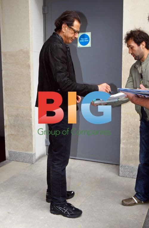 Jeff Goldblum Leaving London Hotel