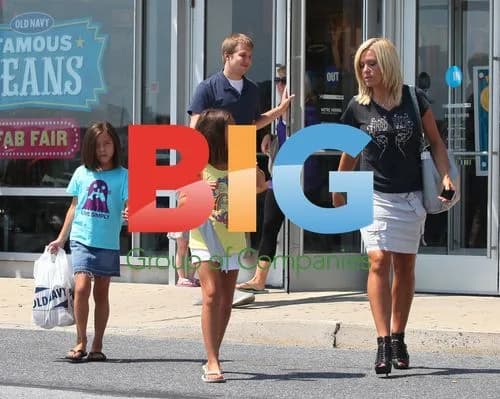 Kate Gosselin and Daughters Back to School Shopping