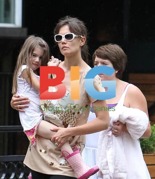 Katie Holmes, Suri, and Bella in Toronto