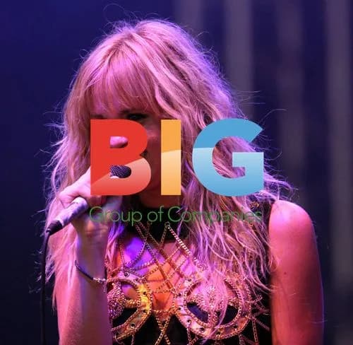 Diana Vickers performs at V Festival