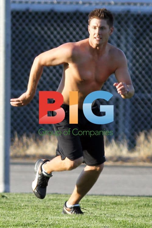 Jensen Ackles Plays Soccer With Film Crew