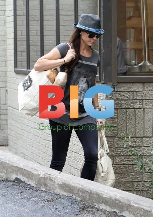 Sandra Bullock Carrying Bread