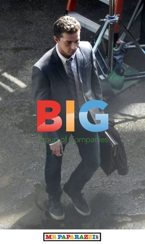 Shia LaBeouf on Transformers 3 set