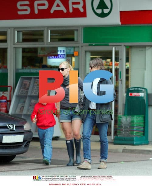 Kate Winslet at Petrol Station in UK