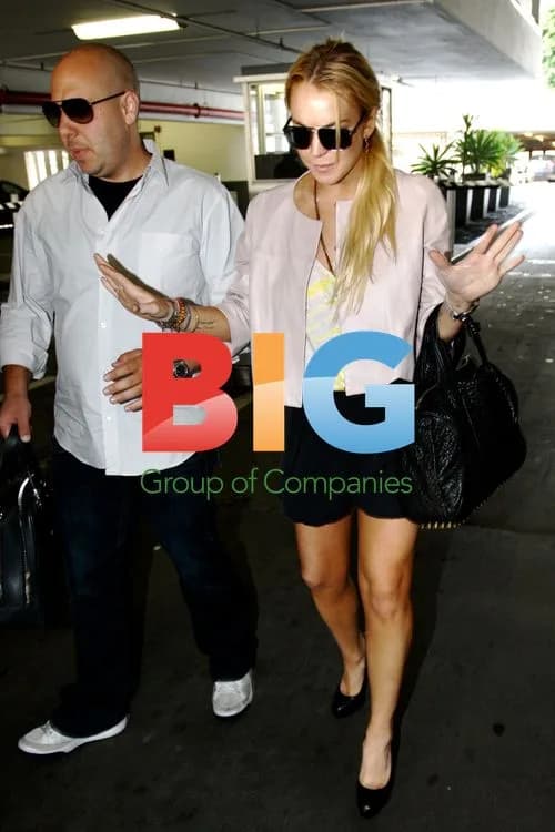 Lindsay Lohan Leaves Medical Building