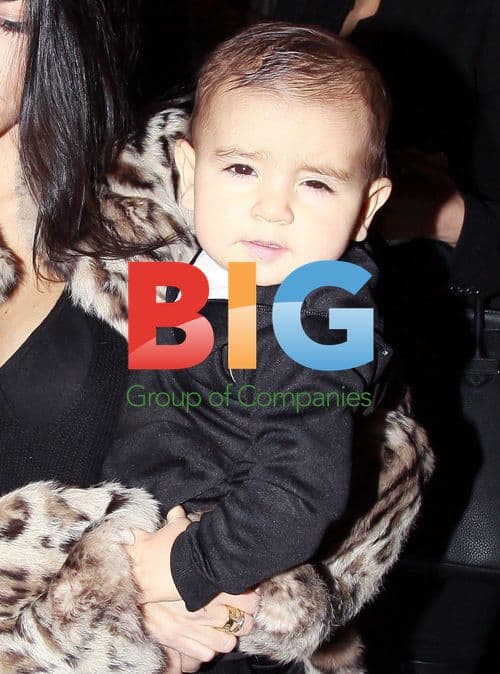 Kardashian Sisters Arrive at LAX