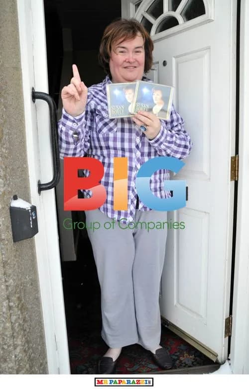 Susan Boyle Returns to Snowy Hometown