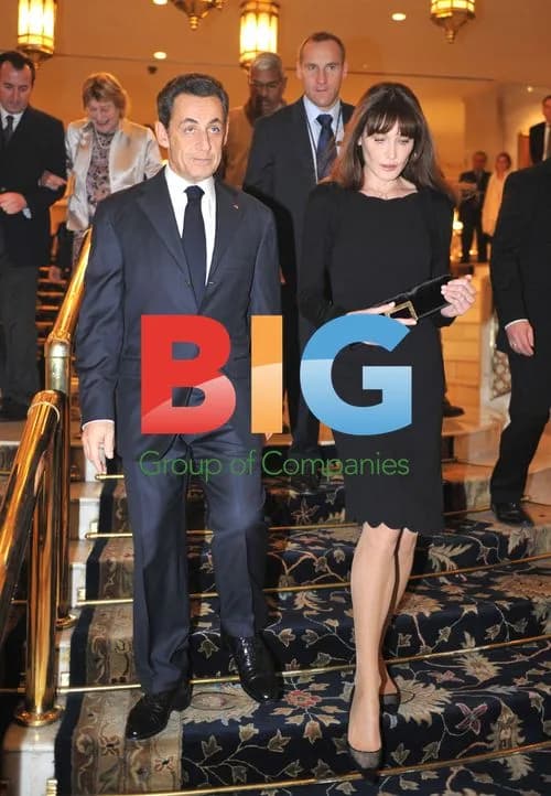 Sarkozy and Bruni visit Taj Palace in New Delhi