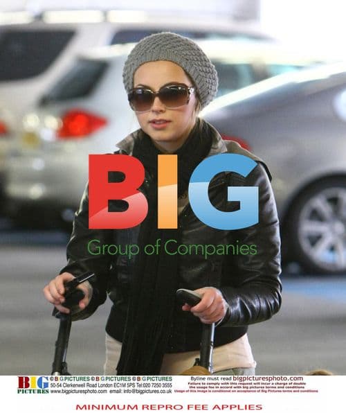 Charlotte out shopping with daughter