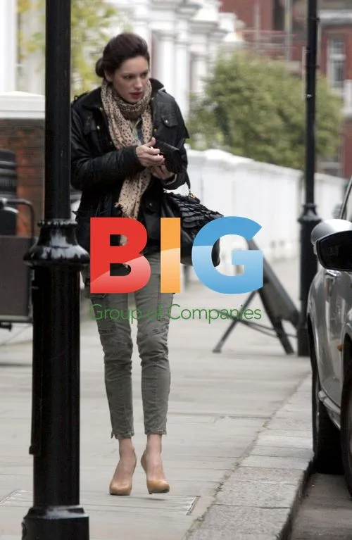 Kelly Brook Leaving Hotel