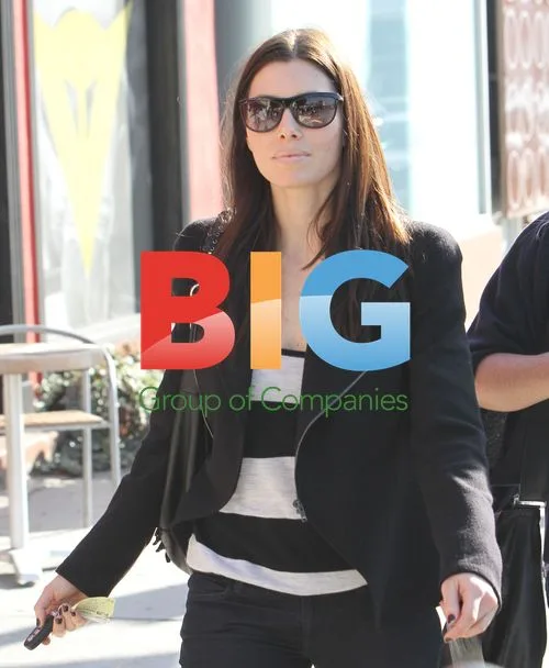 Jessica Biel leaves RFD with friend, LA
