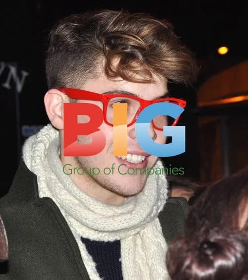 X Factor's Aiden Grimshaw Spotted at Dublin Airport