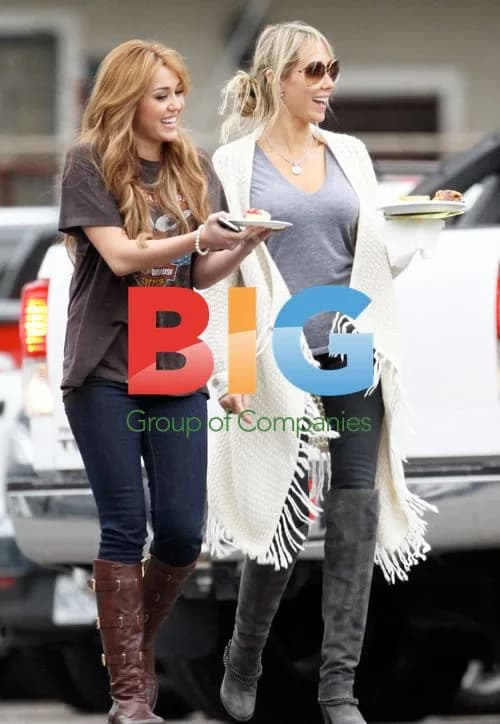 Miley Cyrus on Set with Mom