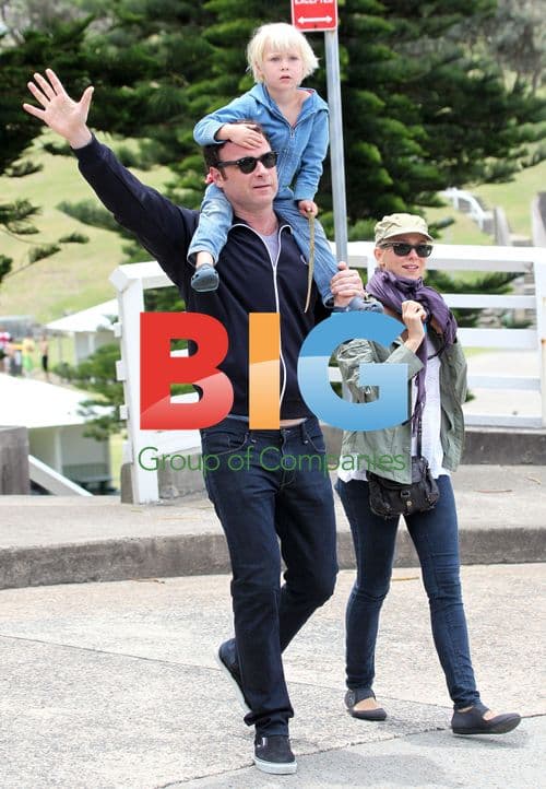 Naomi Watts and Liev Schrieber with sons in Sydney