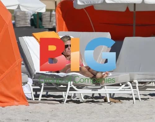 TV Star Claire Chazal Relaxing in Miami