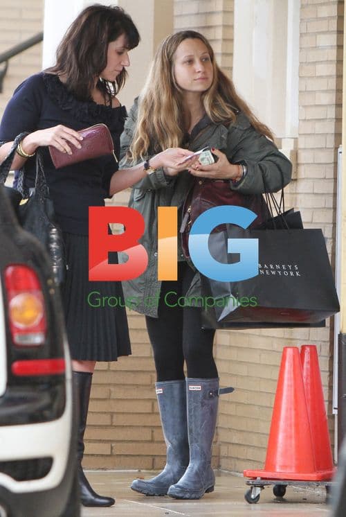 Jennifer Meyer tips valet at Barneys