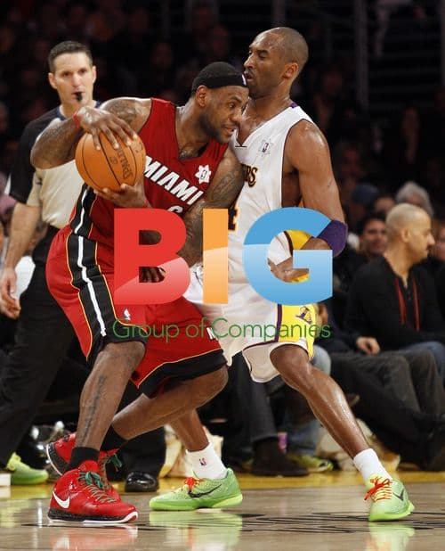 LeBron James and Kobe Bryant in NBA game