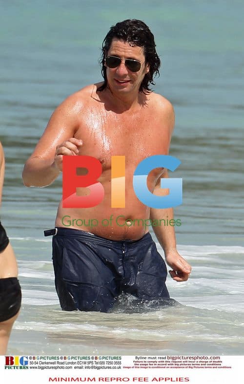 Laurence Llewelyn-Bowen enjoys beach vacation in Barbados