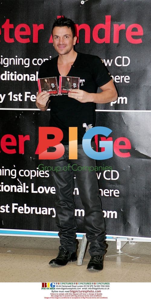 Peter Andre Signing Albums at Tesco