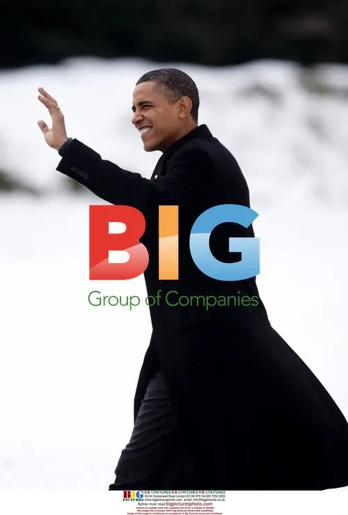 Obama Walks to Marine One