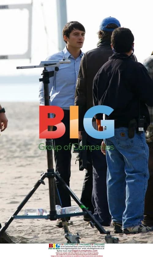 Orlando Bloom Films Scenes for 'The Cross' in Venice, CA